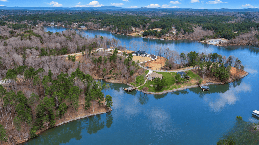 Lake Hickory NC - Lora Rousseau real estate luxury lake expert - Granite Falls